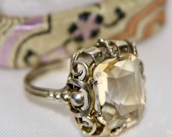 1935/1940, późny Art Deco, ręcznie robiony Niemcy Retro Pierścionek koktajlowy z naturalnym cytrynem 5,6 ct, antyczny (z możliwością zmiany rozmiaru) Wyprzedaż 15%