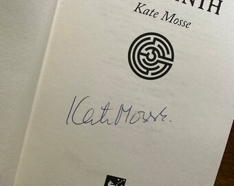 LABYRINTH by Kate Mosse. SIGNED by the author. 2005 . 1st Edition .