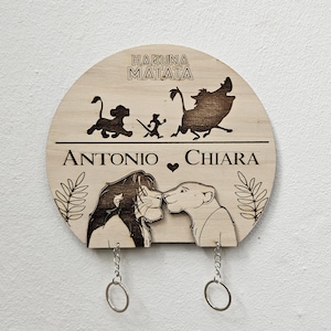 Lion King key ring. Lion King themed wooden key hanger. Simba and Nala. Hakuna Matata