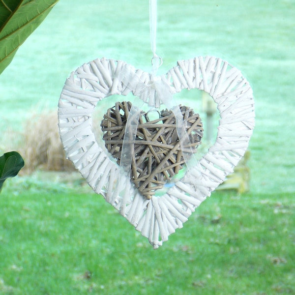 Geflochtenes Herz - Fensterdeko *Hängend* Valentin *Dekoration* Edel *Fensterdeko* Herz *Weide-Stil* Liebe *Wohnidee*