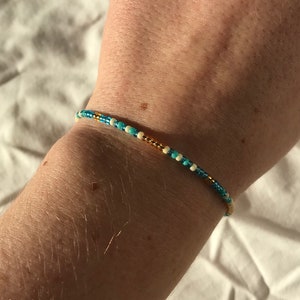 Blue beaded minimalist bracelet • dainty miyuki seed beads