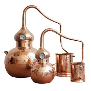 Handcrafted Copper Alembic Still – Perfect for Essential Oils, Hydrosols, and Home Décor