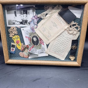 Art ancien encadré, photographie d'assemblage éphémère, note manuscrite publicitaire, vignette vintage