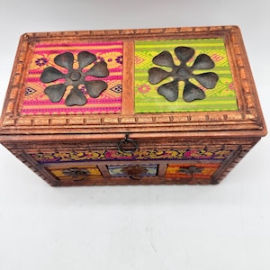 Vintage Indian Hippie Boho Carved Wooden Spice Storage Jewelry Box Chest READ