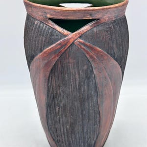 Vintage Studio Art Pottery vas signerad Michelle Kaisersatt 20x12 cm