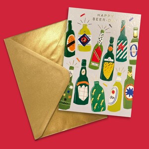 Carte d'anniversaire de bouteilles de bière image 4