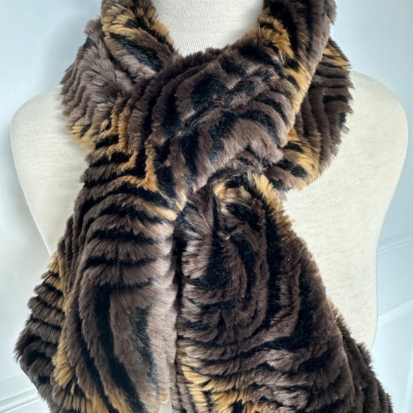 Vintage Cindy Burke Faux Fur Scarf / Collar, Made in Canada