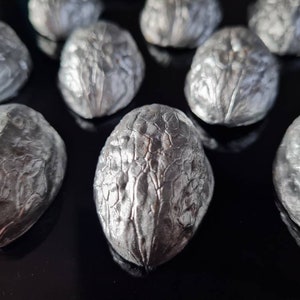 SILVER walnut halves walnut shells autumn arrangement winter Christmas decoration crafts gift decoration DIY