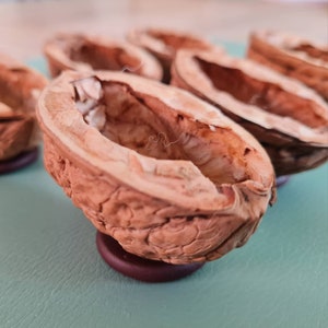 Walnut shell bowl with brown pedestal base walnut shells over 5 cm walnut halves walnut shells decoration crafts