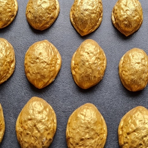 GOLDEN walnut halves walnut shells autumn arrangement winter Christmas decoration crafts gift decoration DIY