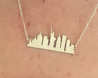 Silver New York Skyline Necklace, Manhattan Skyline Necklace, USA Jewelry, New York Cityscape Necklace, Travel Lover Gift, NYC Pendant