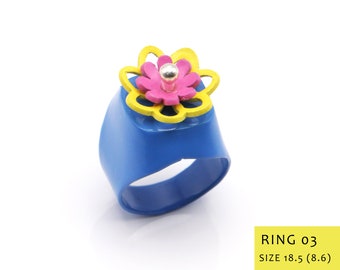 Blue Helicopter Flower Interactive Ring, Colorful Oversized Metal Signet Ring