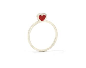 Anello Piatto In Argento A Cuore Con Smalto