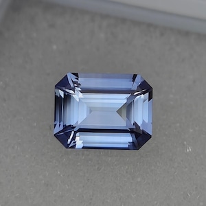 Szlifowany szmaragdowo niebieski szafir laboratoryjny: 2,90 ct, 7 x 9 mm, kamień szlachetny precyzyjny