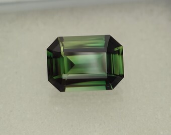 Precision Cut, 4.10 Ct Lab Green Spinel, 8x11 MM Emerald Cut Green Spinel, Custom Cut Spinel, Excellent Cut Green Spinel, Gemstone