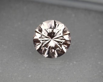 Precision Cut, Peach Spinel Gemstone: 3.50 ct, 9mm Round Cut, AAA Flawless