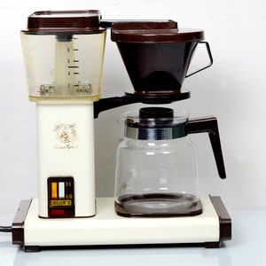 Vintage Sunbeam C50 Coffee Master, Vacuum Coffee Maker Brewer Pot, With  Maxwell House Vintage Paper Cups. 