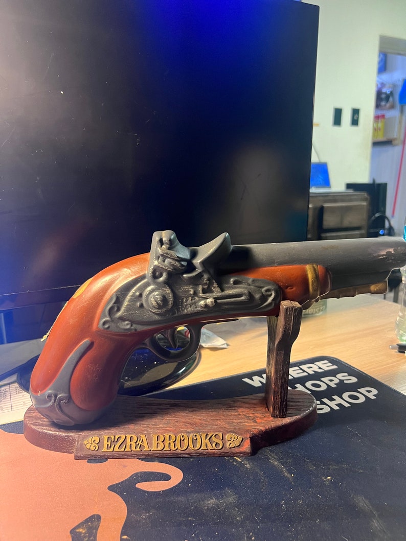 Vintage 1968 flintlock Dueling Pistol & Stand Ezra Brooks Whiskey