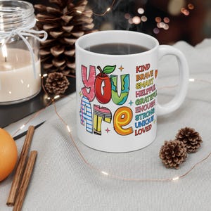 Inspirerende affirmatiemok, cadeau voor vrienden, motiverende koffiekop, positieve sfeer, aanmoedigingscadeau