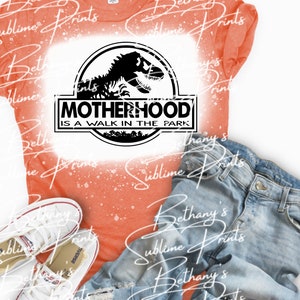 Mutterschaft ist ein Spaziergang im Park T-Shirt