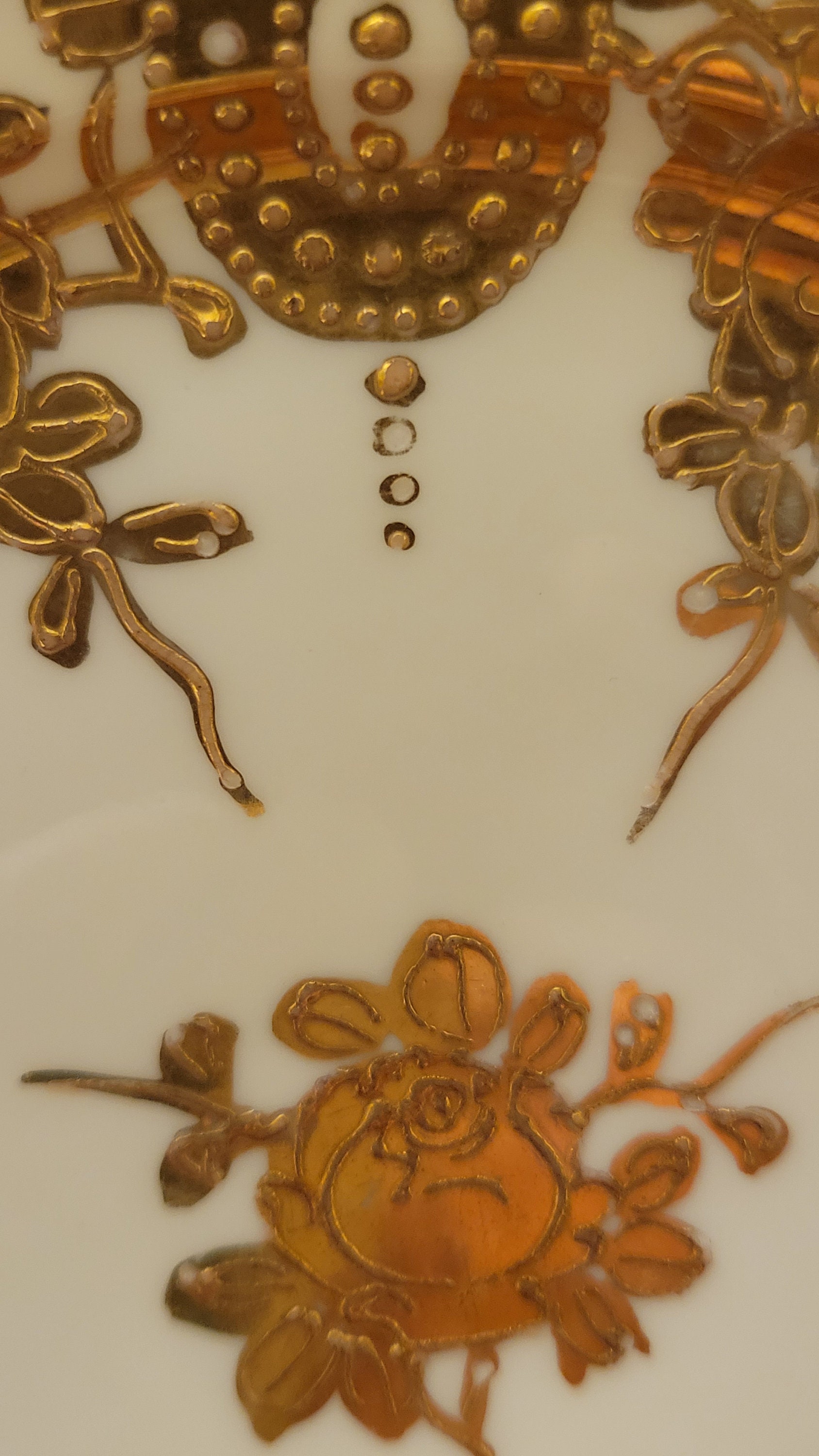 ミカド エクストラ プレート 手描きの浮き彫りの金彩花 1900 年代初頭