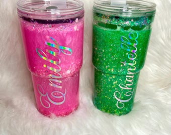 Vaso con forma de bola de nieve brillante, vaso personalizado, tapa antiderrames de 18 oz, botella de agua brillante personalizada, ayuda sensorial, juguete antiestrés
