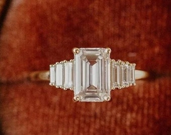 Zeven stenen Emerald Cut Moissanite verlovingsring, afstuderen Baguette kant stenen trouwring, Art Deco Ring, Promise Ring, Statement Ring