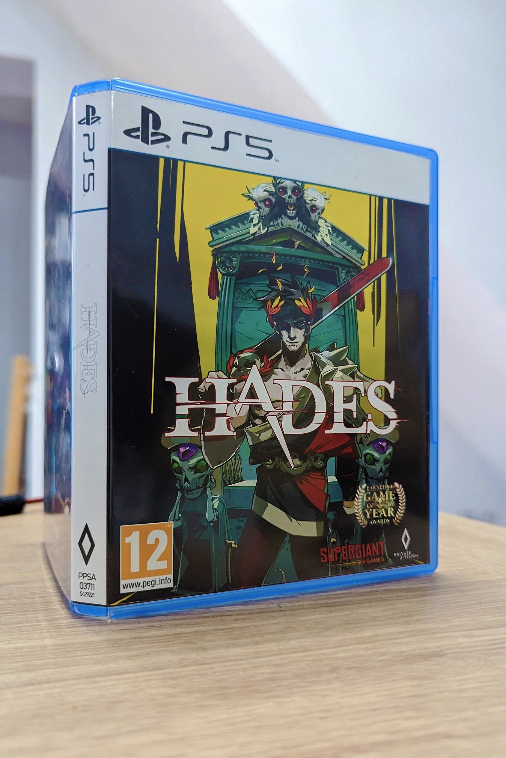 Portada del juego Hades II