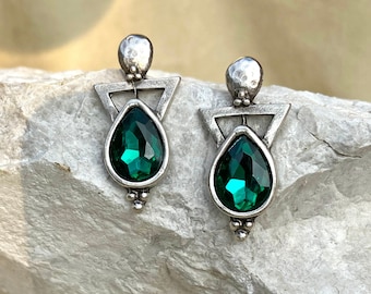 Green Glass Crystal Teardrop Antique Silver Earrings