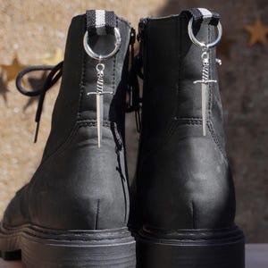 Zawieszka sztylet - Zawieszka do butów - zawieszki do butów (w stylu Dr Martens) akcesoria do obuwia, biżuteria 1460, biżuteria do butów z metką doc