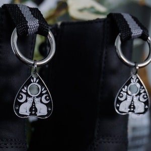 Cat charm - Shoes charm - boot charms (dr Martens style) shoe accessories, jewelry 1460, doc tag