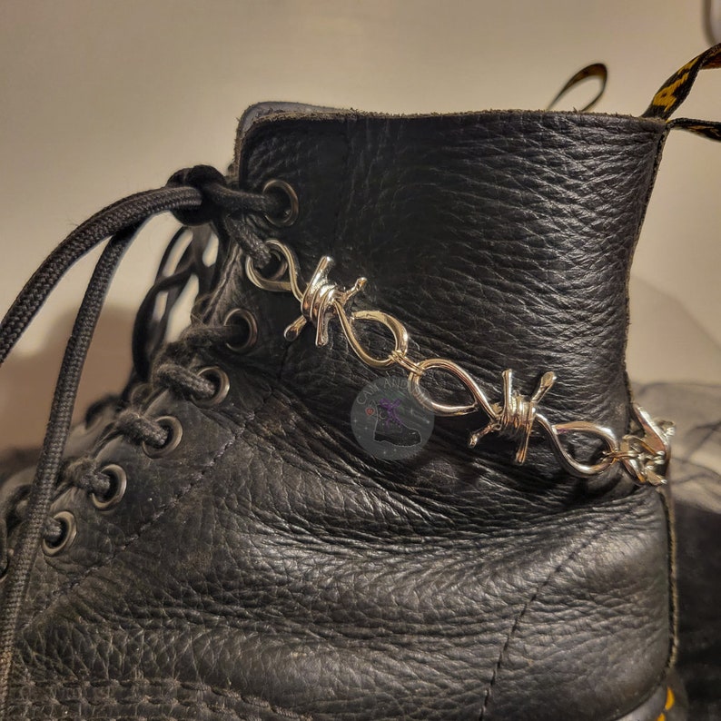 Une chaine de chaussure Shoes chain barbelé image 2