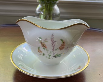 Beautiful Edelstein Bavaria China Gravy Boat