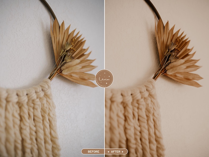 Op de afbeelding: Een gesplitst scherm toont een wandhanger met een cirkelvormig metalen frame, cr&egrave;mekleurige gedraaide garenfranjes en gedroogde bruine botanische elementen. De linkerkant toont een koel filter, terwijl de rechterkant een warm filter weergeeft.