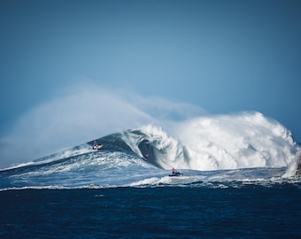 Nazaré Portugal Surfing Photo: Big Wave Ocean Art (Digital Download)