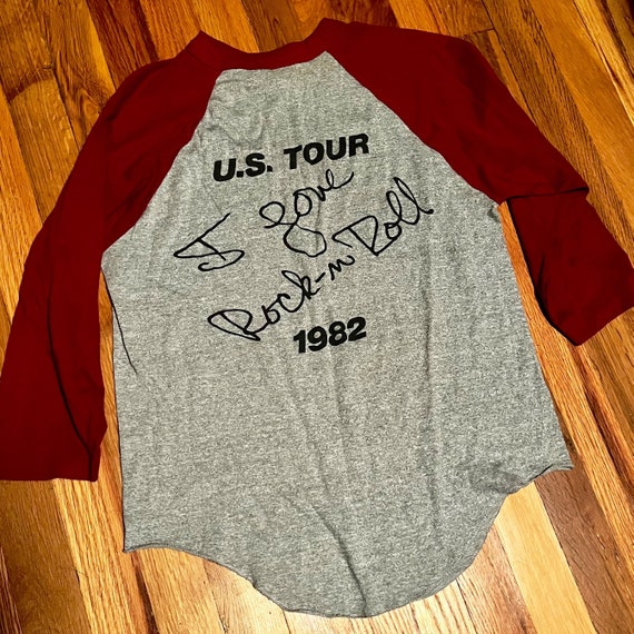 1982 Joan Jett I Love Rock n Roll tour shirt - image 3