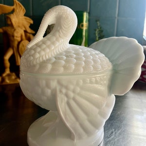 LE Smith Milk Glass Turkey zdjęcie 1