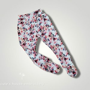 Minnie&#39;s pants with foots