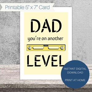 Carte de fête des pères drôle de jeu de mots au niveau à bulle, papa, vous êtes à un autre niveau, carte de blagues imprimable papa outil humoristique message de jeu de mots en téléchargement numérique