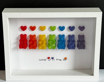 "Gummibärchen Resin Art - ""Love is in the air"" Box gerahmtes Bild."