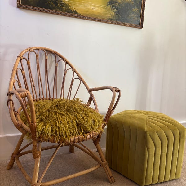 Vintage Rattan Lounge Chair • Boho Wicker Accent Chair • Retro Bamboo Seating • Mid Century Style Armchair • Natural Home Decor