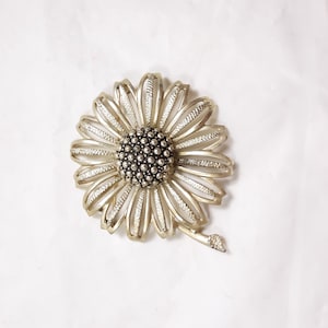 Vintage SARAH COVENTRY Gold Tone Flower Brooch Textured Dimensional Pin