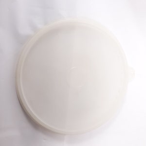 Clear Round Tupperware 6.5&quot; Diameter Lid 227-8