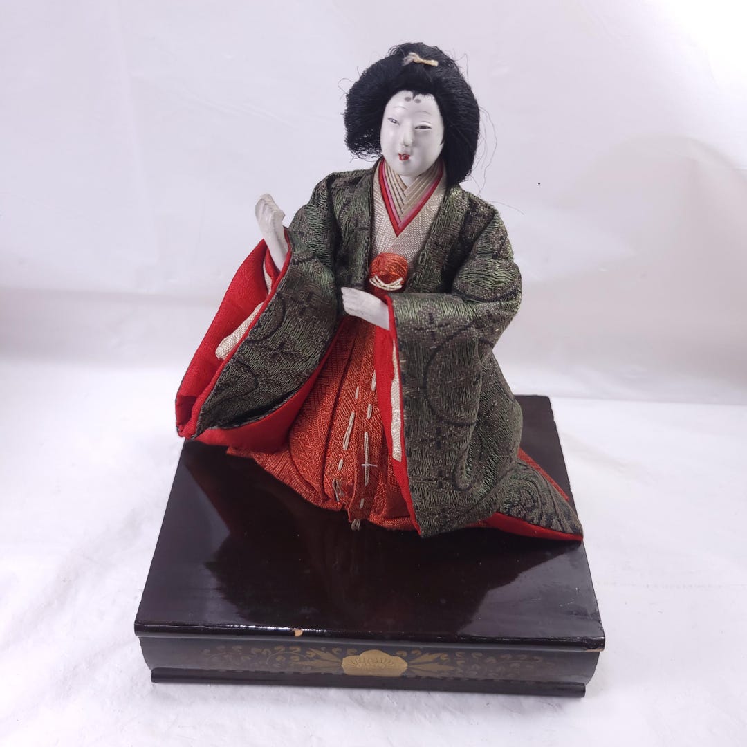 Japanese Hina Doll Girls Day Festival Court Lady Matsuri Wood Base