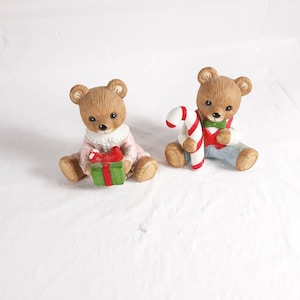 Homco 5211 Bears Christmas Holiday Figurines Holding Candy Cane Present