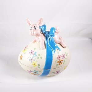 Kissing Winking Rabbit On Egg Trinket Box Ceramic Vintage Easter Spring Decor