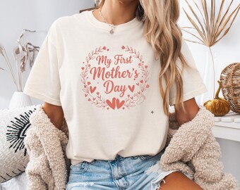 New Mom Gift, First Mothers Day Outfit, Mommy Shirt, Mothers Day Gift from Baby, First Time Mom Gift, Postpartum Gift, Cute Mama Shirt