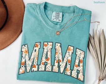 Mama Floral Shirt, Vintage Style Mom Tee, Boho Floral Mama Shirt, Trendy Mother Gift, Aesthetic Mom Life Tee, Cute Gift for Moms
