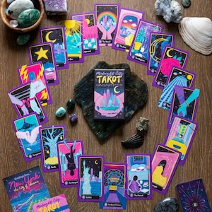 Baraja Midnight City Tarot® / Tarot / Baraja New York City / Cartas del tarot / Baraja de tarot para principiantes / Regalo de brujería / Magia de la ciudad / Bruja de la ciudad