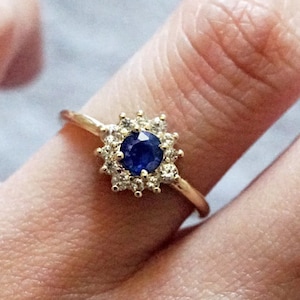 Blue Sapphire Ring-Round Sapphire Ring-Sterling Silver Ring-Halo Sapphire Ring-Sapphire Gold Ring-Sterling Silver Ring-14k Solid Gold Ring